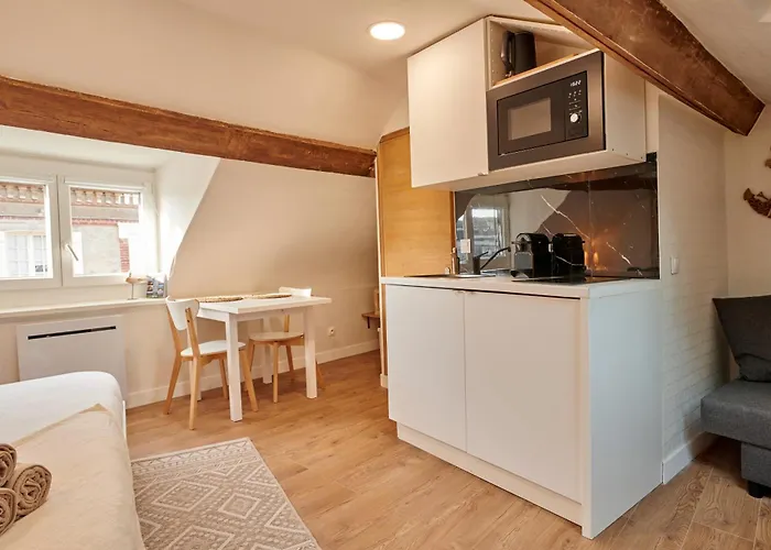 Du Bord De Trouville-sur-Mer