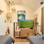 Du Bord De Apartman