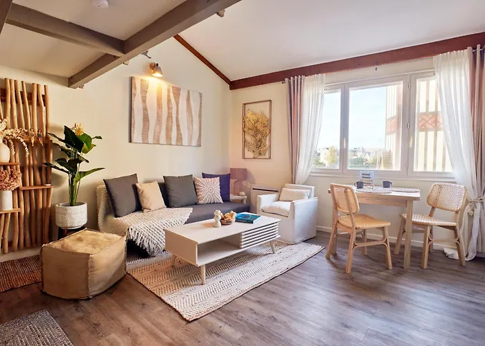 Du Bord De Apartment *